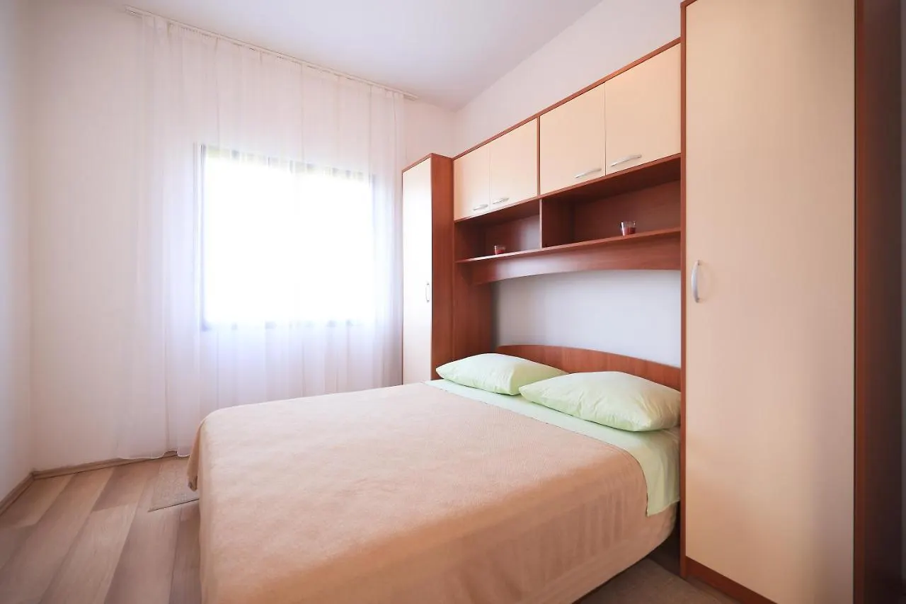 Apartments Ana Petrcane