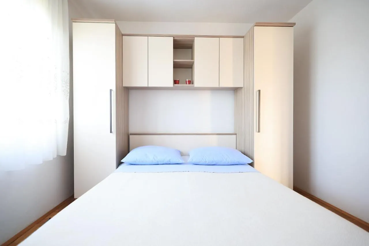 Apartments Ana Petrcane
